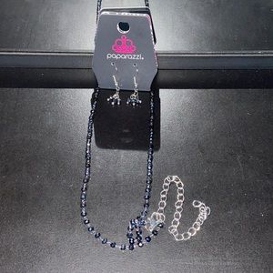 Choker and earrings set